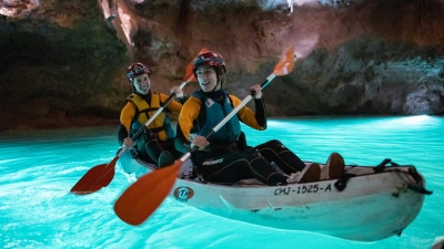 Espeleokayak en el río navegable más largo de Europa