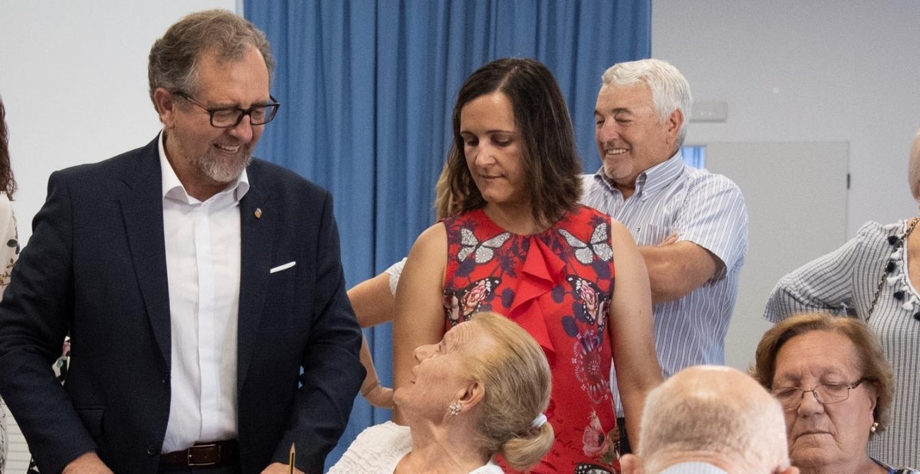 La Diputación de Castellón anima a la ciudadanía a proteger a las personas mayores solicitando la teleasistencia en los servicios sociales municipales