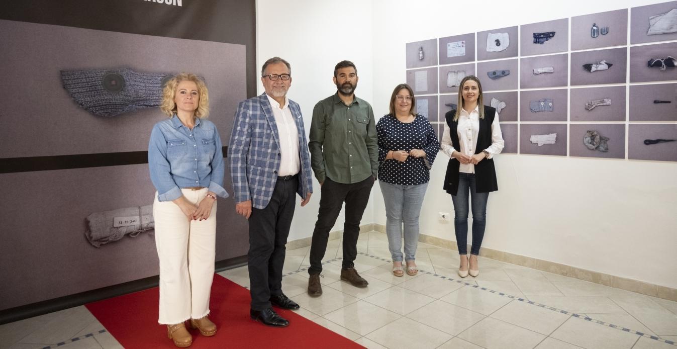 La Diputació de Castelló inaugura “Un acte d'amor”, una mostra de fotos d'objectes reals d'afusellats en la Paredassa d'Espanya en els anys 40 durant la repressió franquista