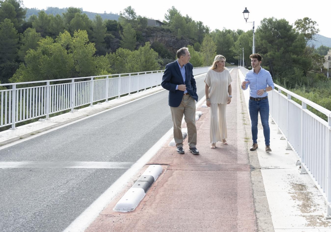 Marta Barrachina treballa al costat de la Generalitat per a atendre en primera persona les necessitats de millora d'infraestructures a la província