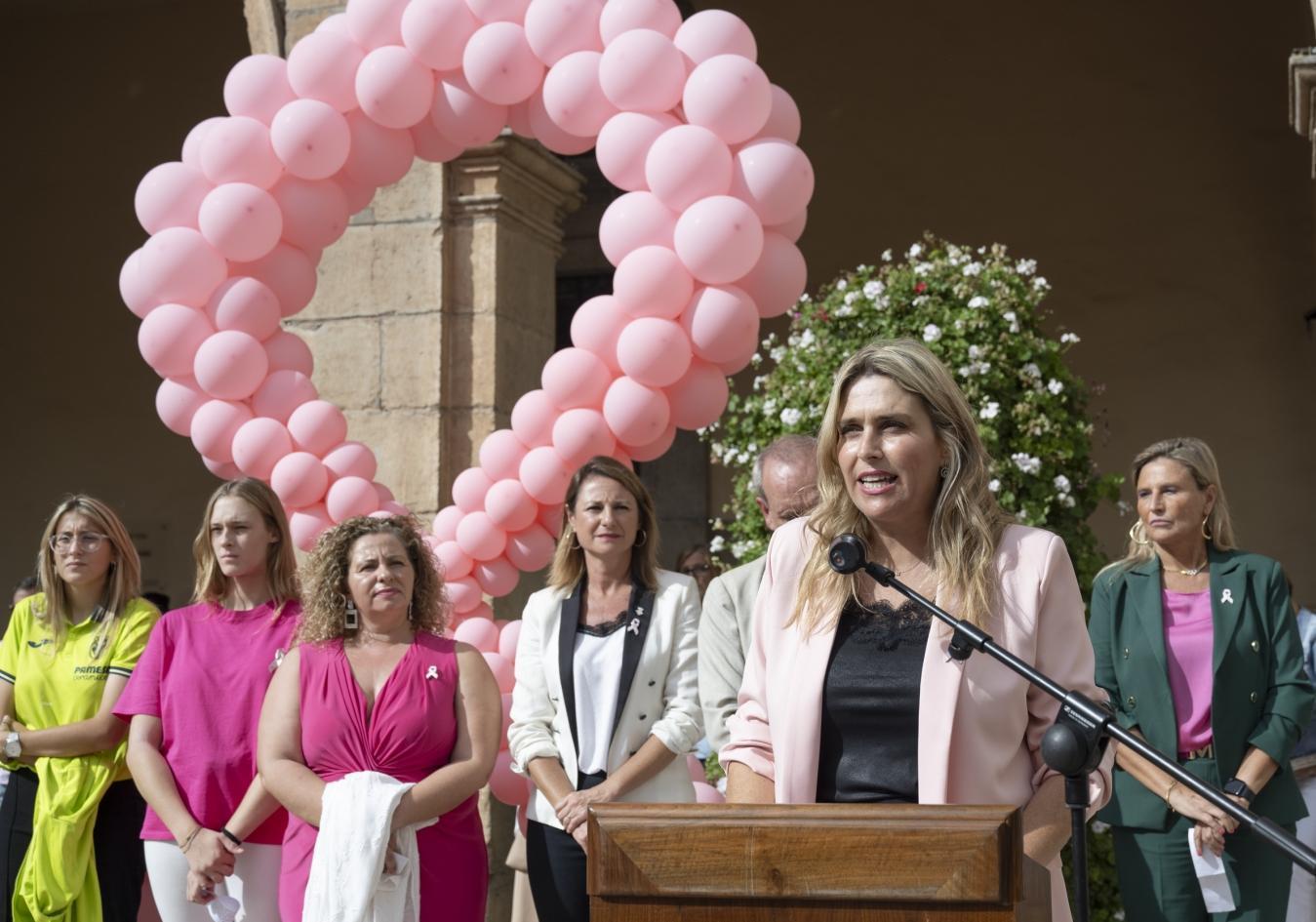 Marta Barrachina se suma a la lucha contra el cáncer de mama