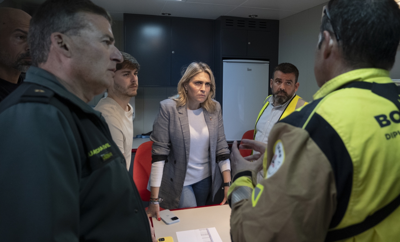 El Consorcio de Bomberos de la Diputación Provincial de Castellón informa de que el incendio forestal de Fanzara evoluciona favorablemente