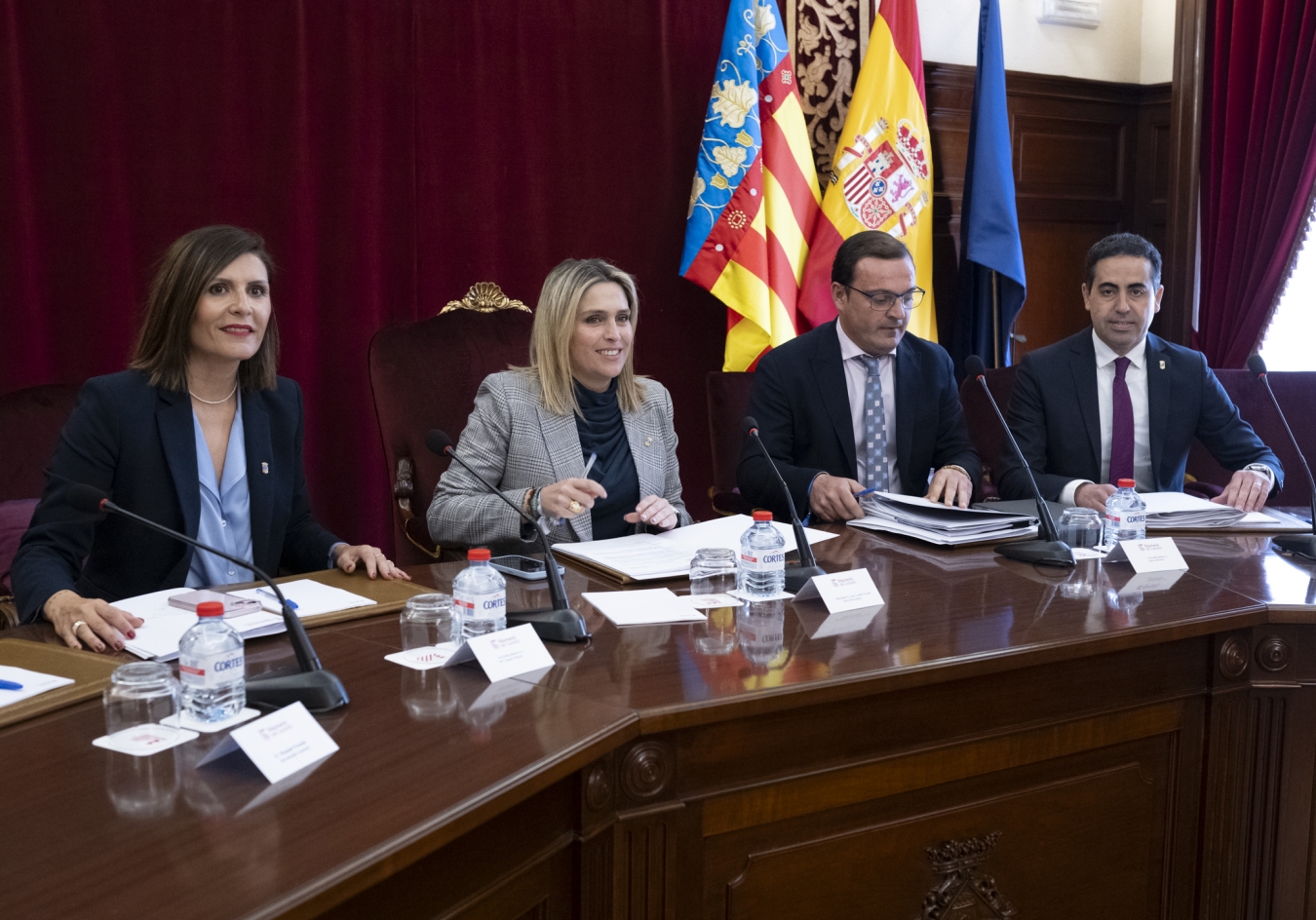 Marta Barrachina logra un frente común en la Diputación y lidera la defensa de la costa de la provincia