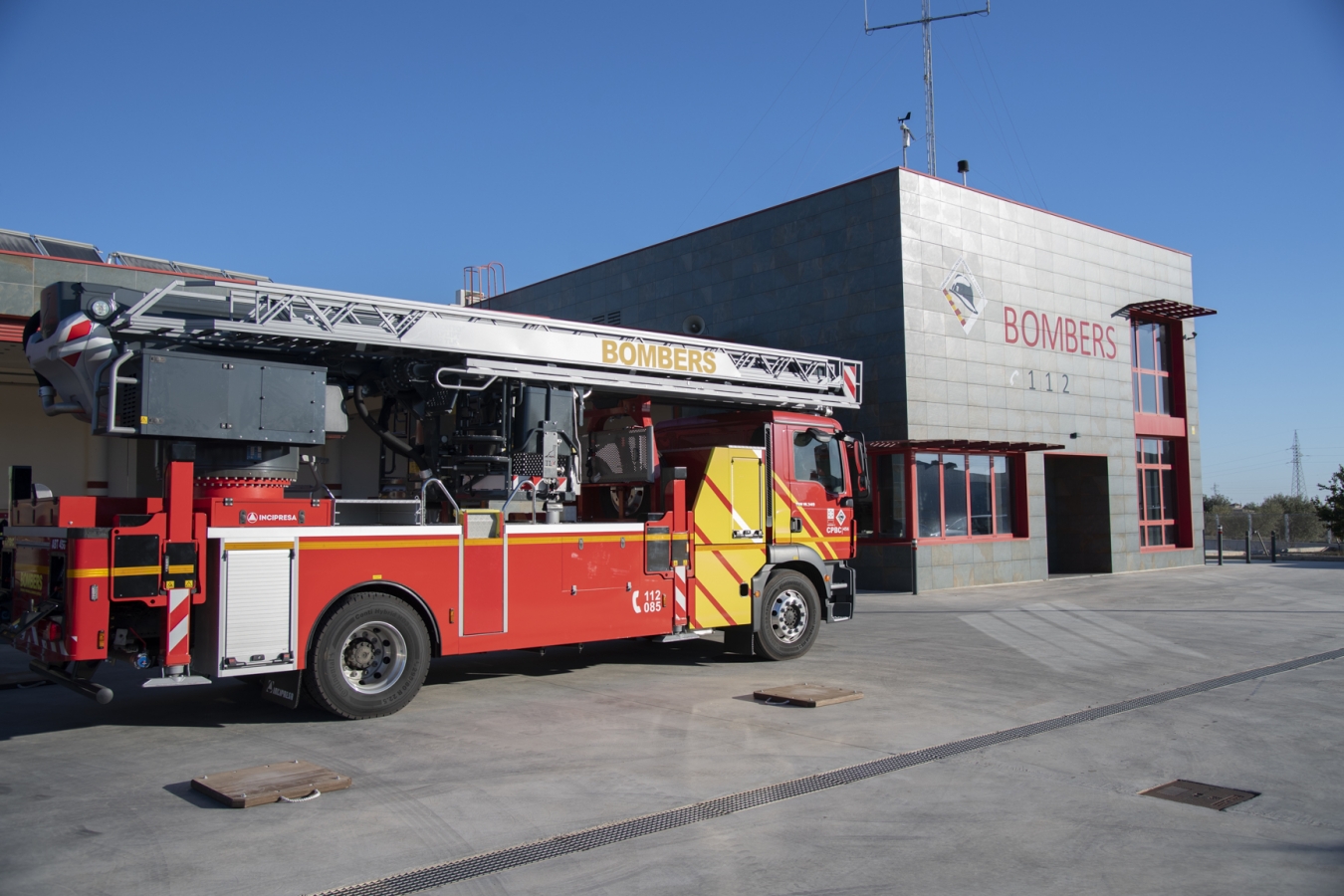 Diputació incorpora mitjans tècnics i humans al Consorci Provincial de Bombers i destaca la seua obstinació i vocació al servei del ciutadà