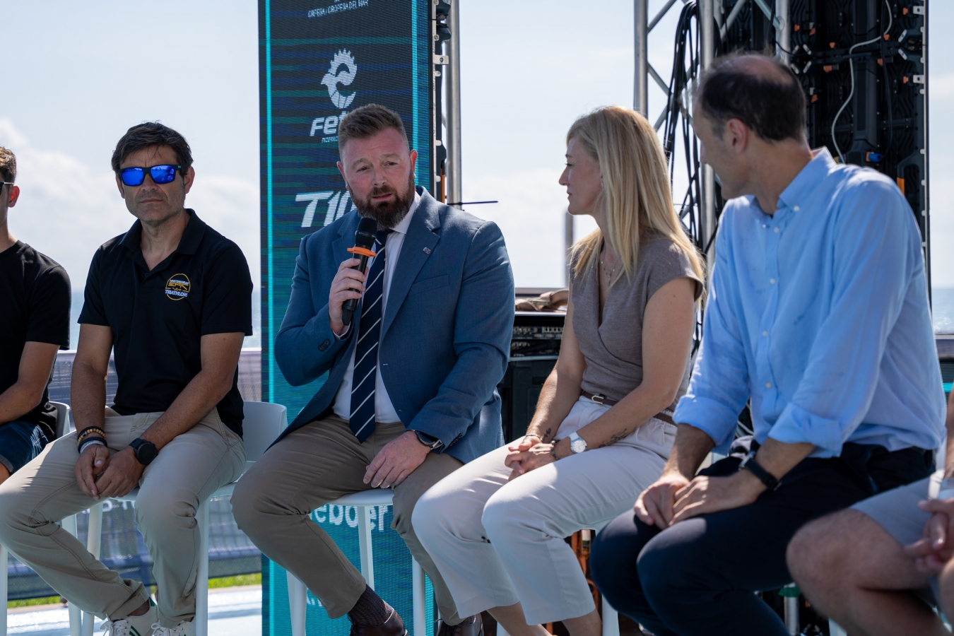 La Diputació de Castelló abandera a Orpesa el circuit mundial T100 Triathlon World Tour