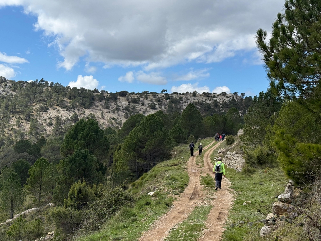 La Diputación de Castellón refuerza su apuesta por el entorno natural e invierte 230.000 euros en la adecuación de los senderos públicos y homologados