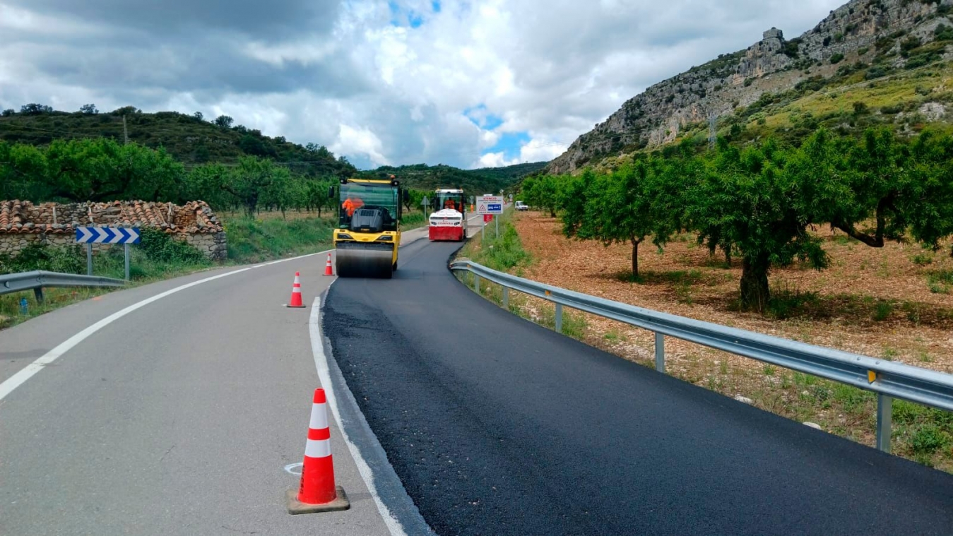 La Diputació de Castelló intensifica la millora de carreteres per a garantir la seguretat i la connectivitat a l'interior de la província