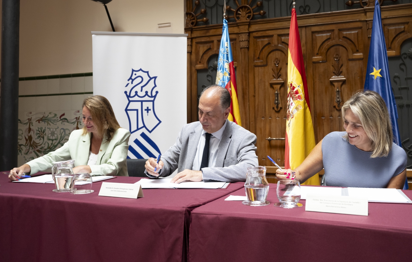 El Consorcio Provincial de Bomberos y Bomberos Ayuntamiento de Castellón establecen el trabajo conjunto en zonas limítrofes con un protocolo de actuación